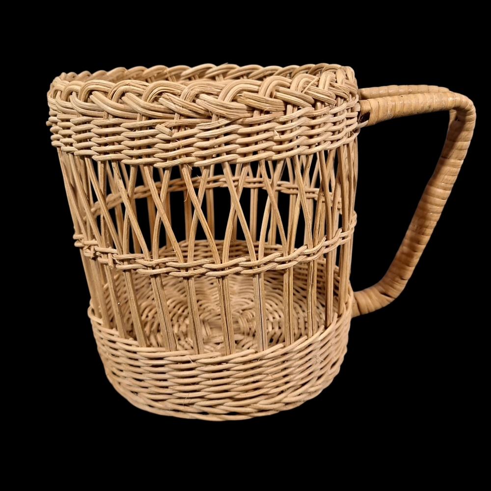 Vintage Rattan Juice Pitcher Four Glasses Snack Dish Set Wicker Boho MCM - Picture 6 of 12